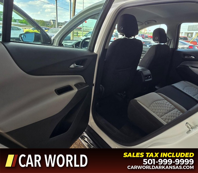 Chevrolet Equinox Vehicle Full-screen Gallery Image 9