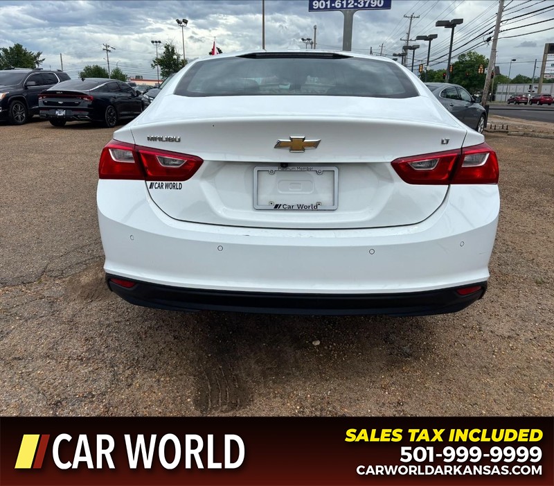 Chevrolet Malibu Vehicle Full-screen Gallery Image 4