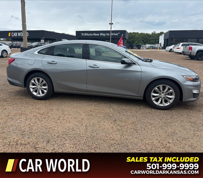 Chevrolet Malibu Vehicle Full-screen Gallery Image 2