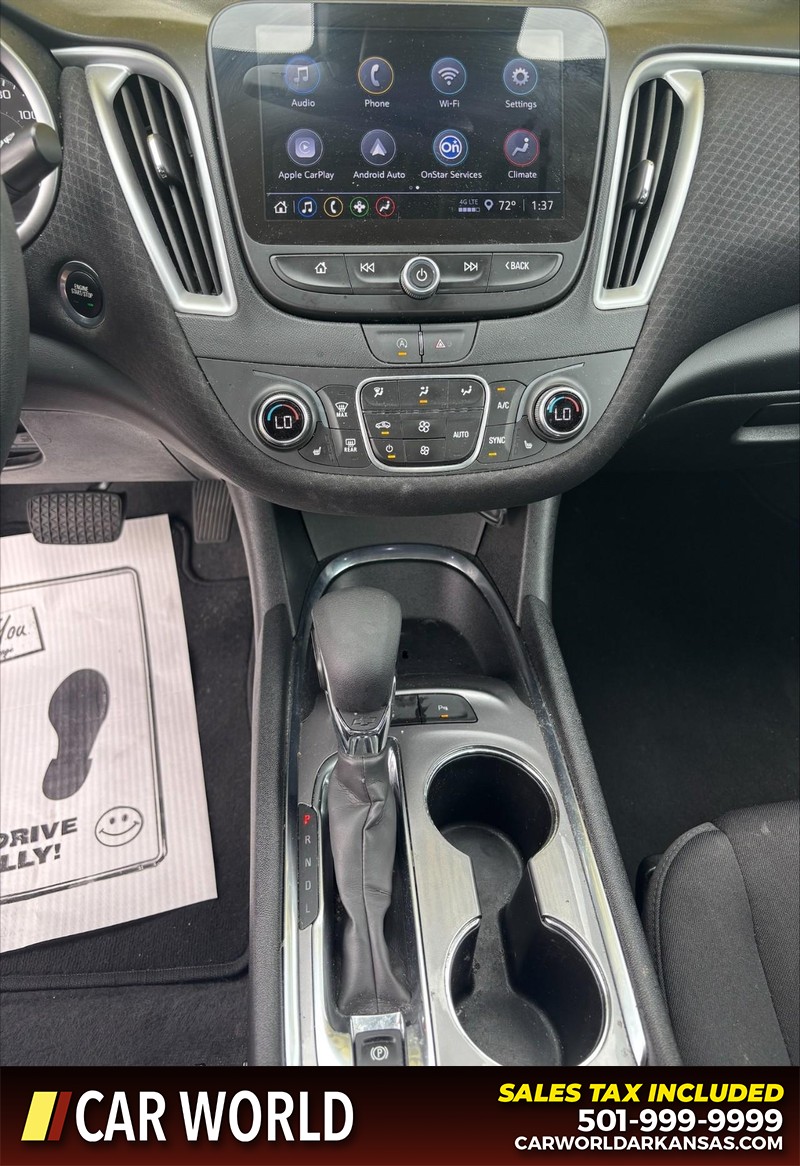 Chevrolet Malibu Vehicle Full-screen Gallery Image 17