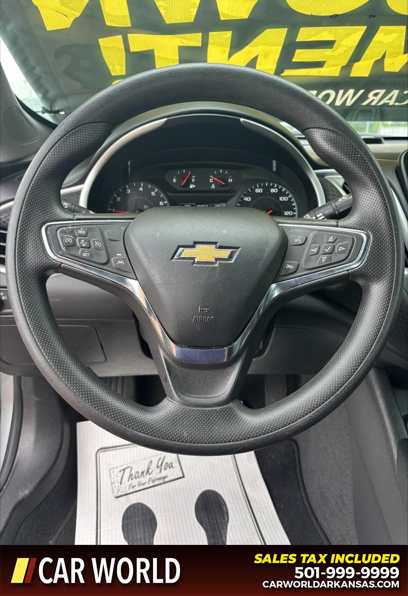 Chevrolet Malibu Vehicle Full-screen Gallery Image 19