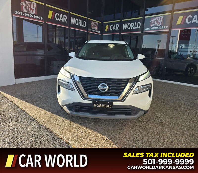 Nissan Rogue Vehicle Full-screen Gallery Image 2