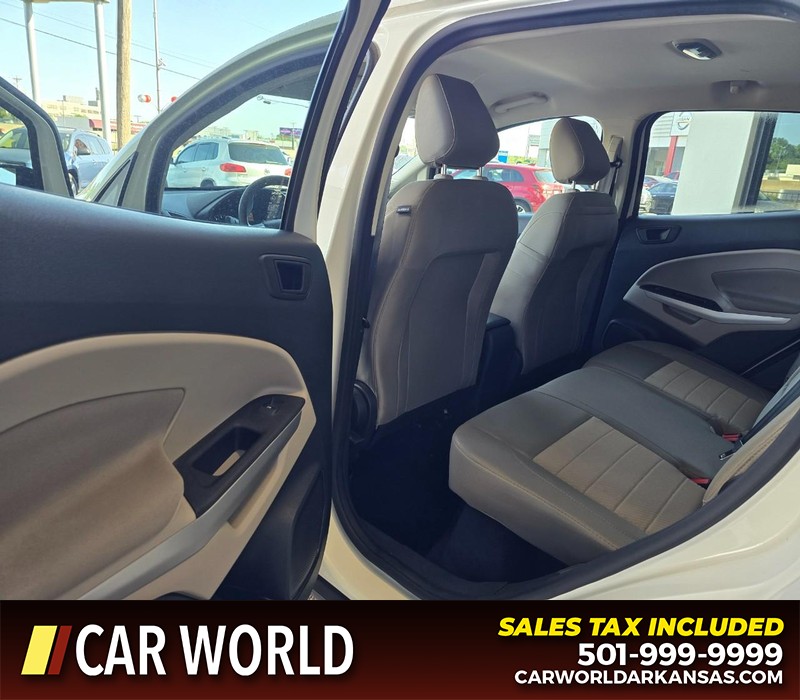 Ford EcoSport Vehicle Full-screen Gallery Image 9