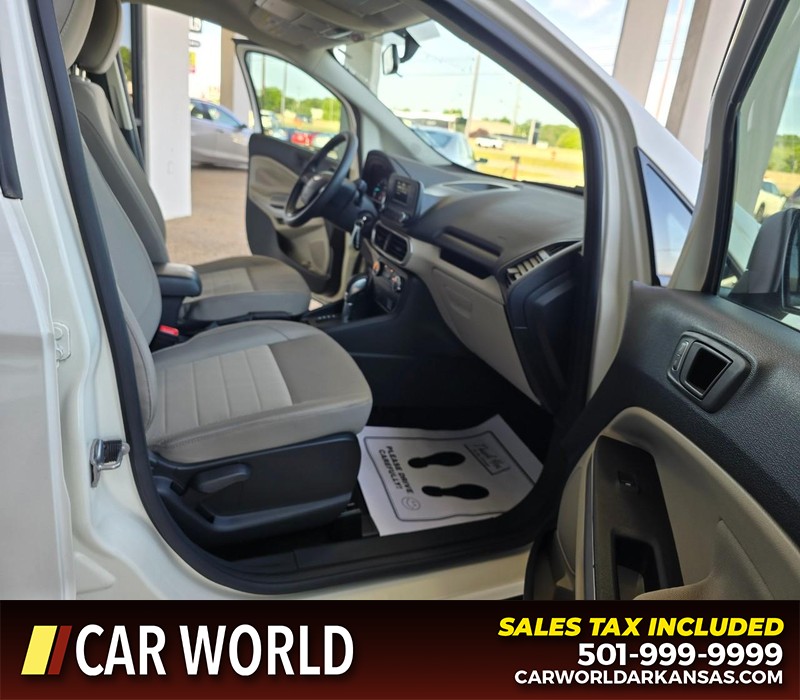 Ford EcoSport Vehicle Full-screen Gallery Image 11