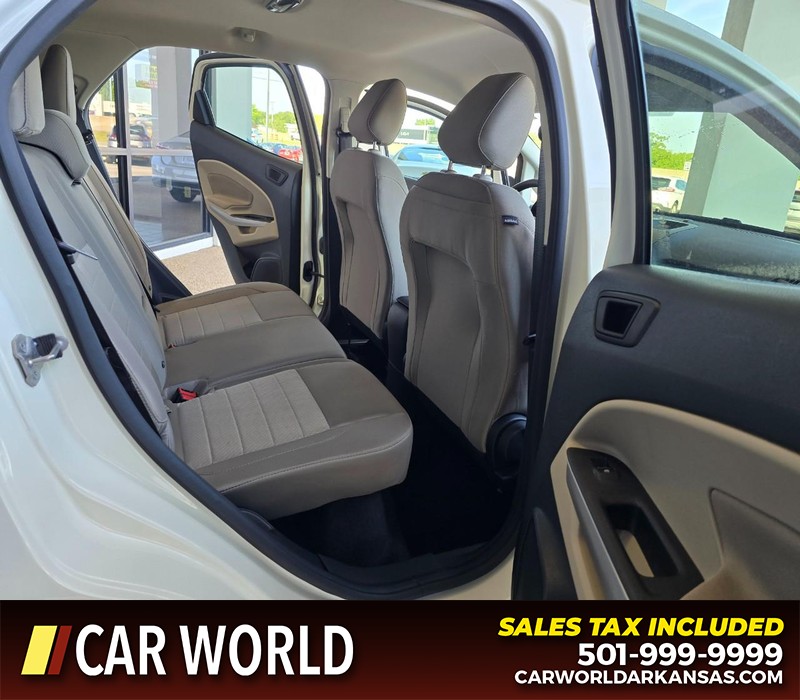 Ford EcoSport Vehicle Full-screen Gallery Image 12