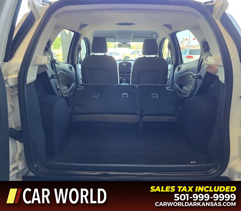 Ford EcoSport Vehicle Full-screen Gallery Image 14