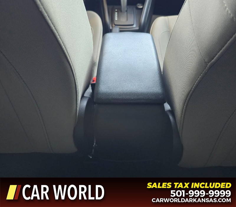 Ford EcoSport Vehicle Full-screen Gallery Image 19