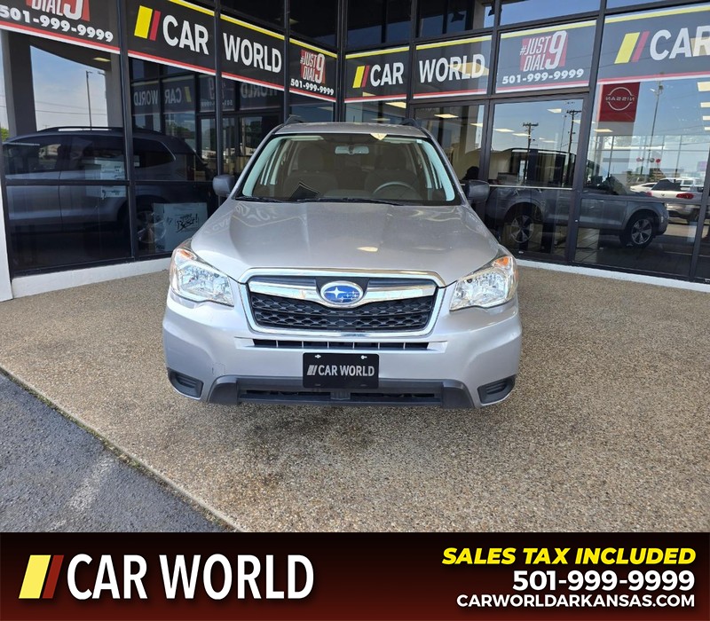 Subaru Forester Vehicle Full-screen Gallery Image 2