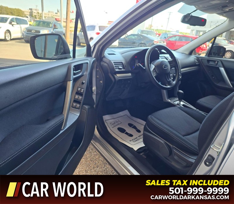 Subaru Forester Vehicle Full-screen Gallery Image 7