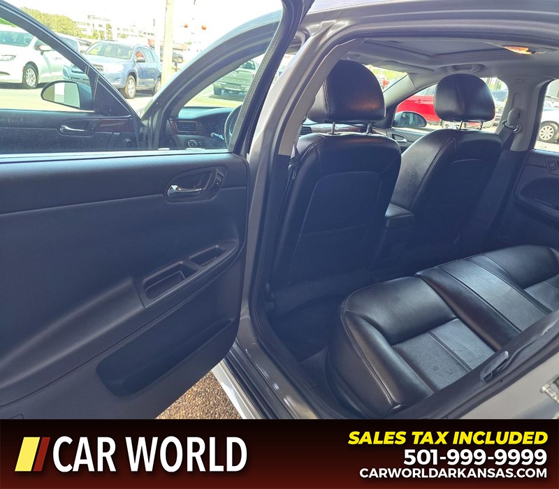 Chevrolet Impala Vehicle Full-screen Gallery Image 9