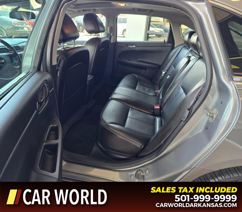 Chevrolet Impala Vehicle Full-screen Gallery Image 10