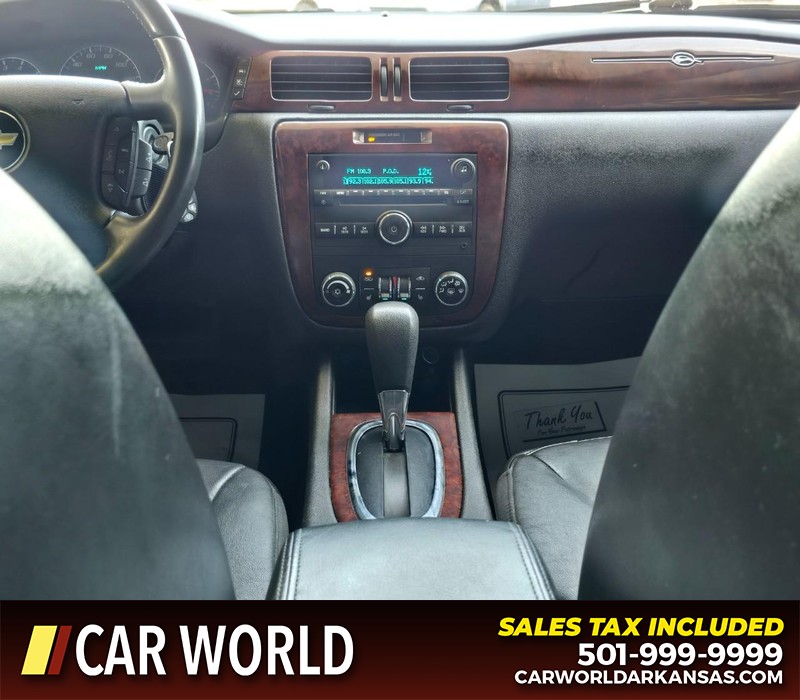 Chevrolet Impala Vehicle Full-screen Gallery Image 17