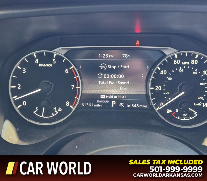 Nissan Rogue Vehicle Full-screen Gallery Image 17