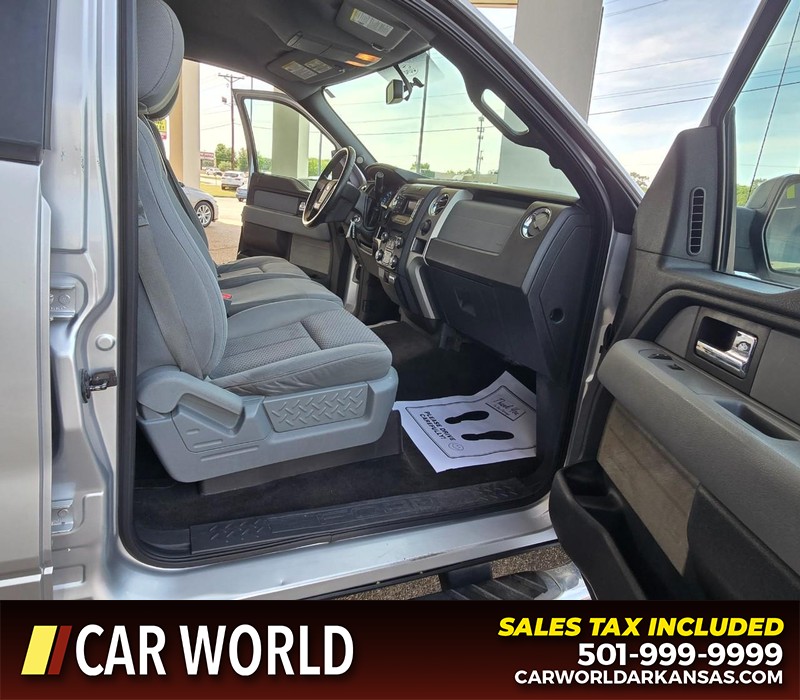 Ford F-150 Vehicle Full-screen Gallery Image 14