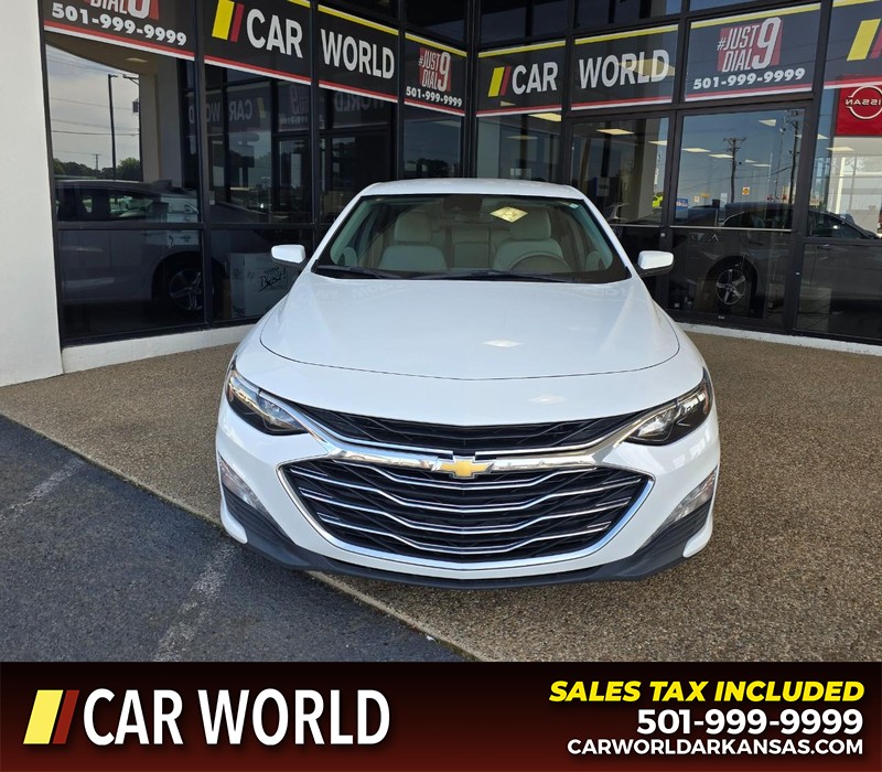 Chevrolet Malibu Vehicle Full-screen Gallery Image 2