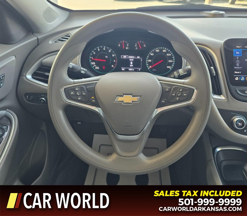 Chevrolet Malibu Vehicle Full-screen Gallery Image 15