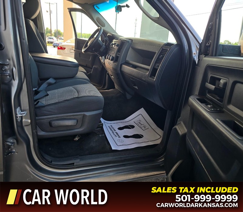 Ram 1500 Vehicle Full-screen Gallery Image 14