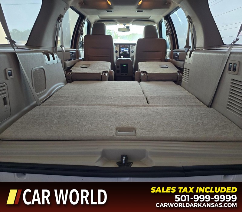 Ford Expedition Vehicle Full-screen Gallery Image 18