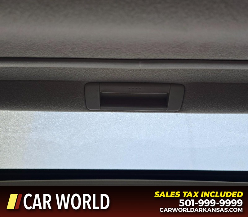 Ford Expedition Vehicle Full-screen Gallery Image 24