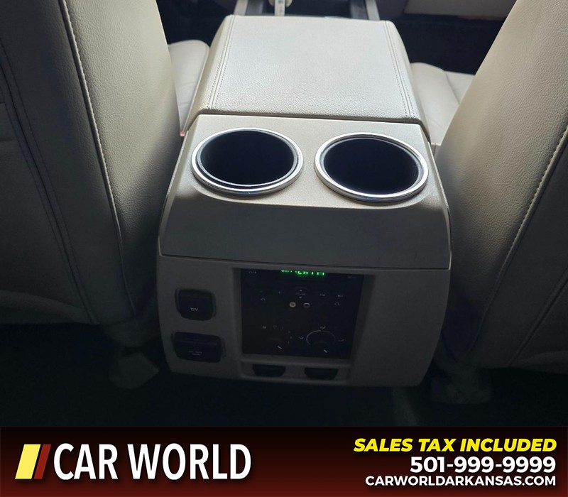 Ford Expedition Vehicle Full-screen Gallery Image 25