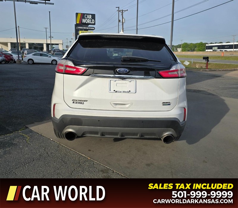 Ford Edge Vehicle Full-screen Gallery Image 6