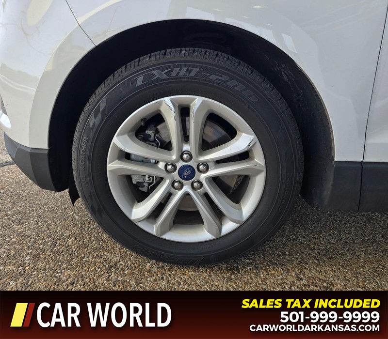 Ford Edge Vehicle Full-screen Gallery Image 7