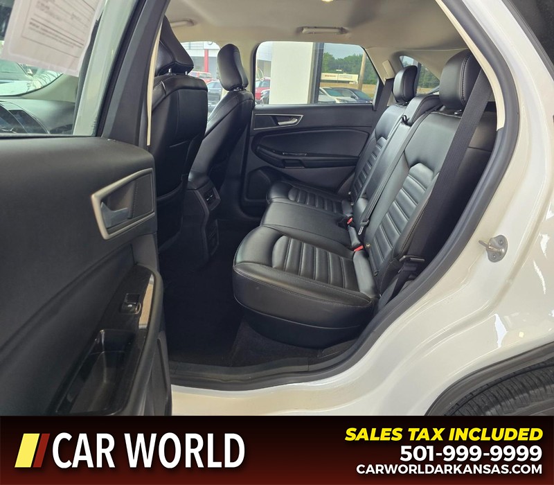 Ford Edge Vehicle Full-screen Gallery Image 11