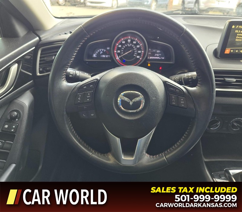 Mazda Mazda3 Hatchback Vehicle Full-screen Gallery Image 15