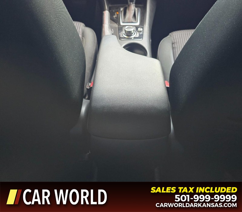 Mazda Mazda3 Hatchback Vehicle Full-screen Gallery Image 19