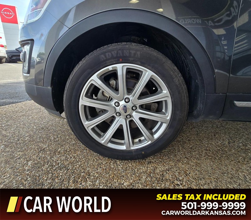 Ford Explorer Vehicle Full-screen Gallery Image 7