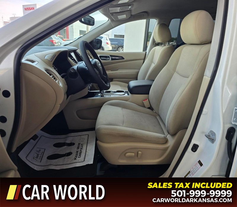 Nissan Pathfinder Vehicle Full-screen Gallery Image 8