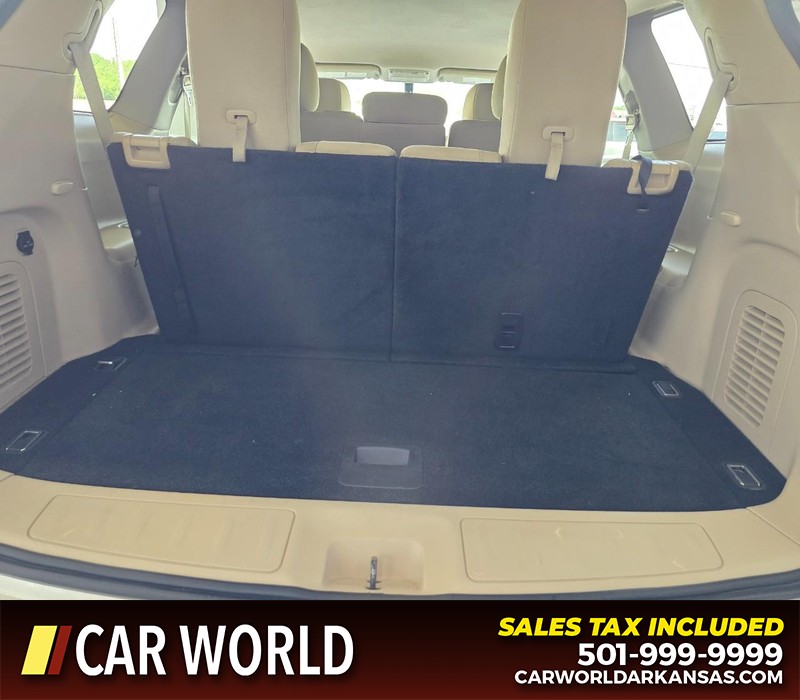 Nissan Pathfinder Vehicle Full-screen Gallery Image 15