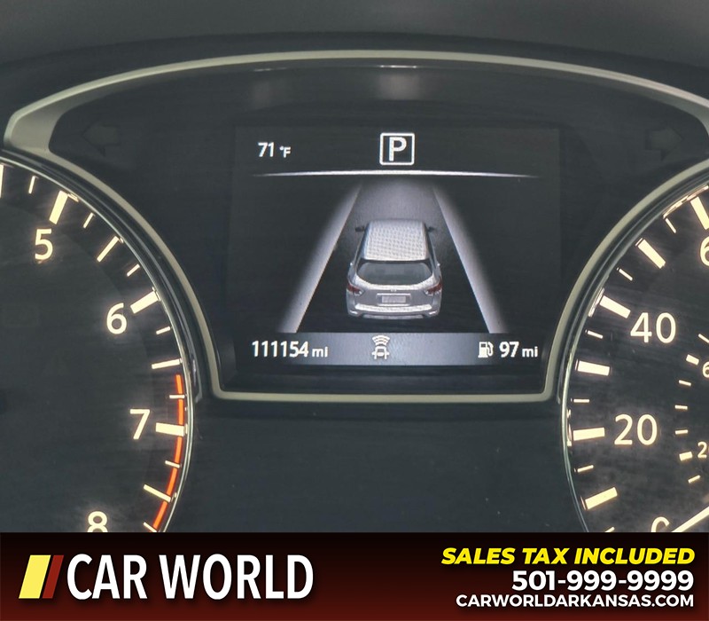 Nissan Pathfinder Vehicle Full-screen Gallery Image 19