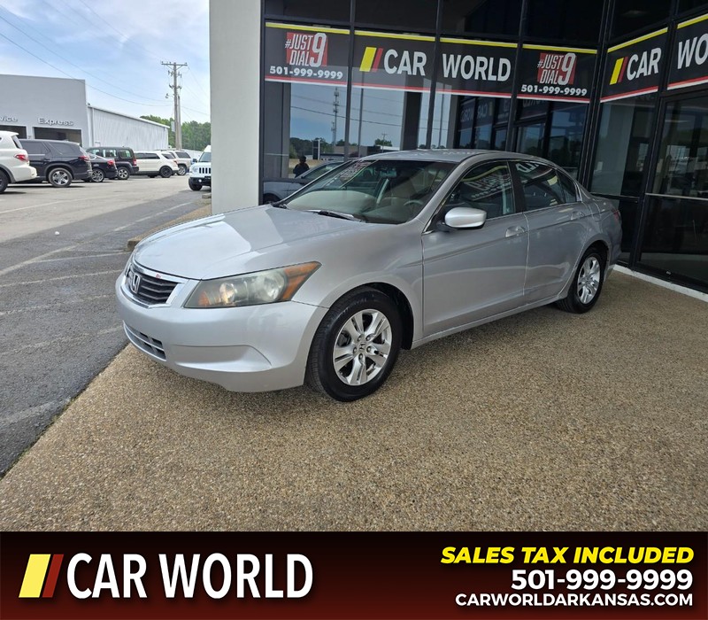 Honda Accord Sedan Vehicle Full-screen Gallery Image 3