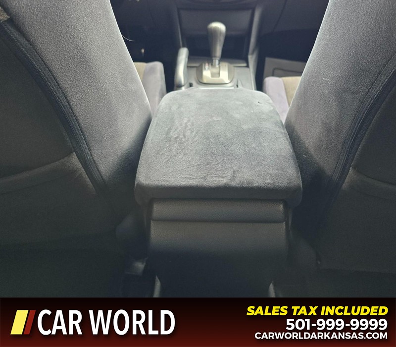 Honda Accord Sedan Vehicle Full-screen Gallery Image 18