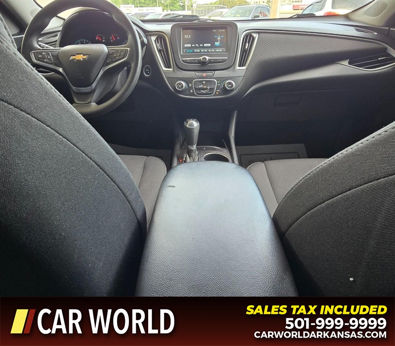 Chevrolet Malibu Vehicle Full-screen Gallery Image 18