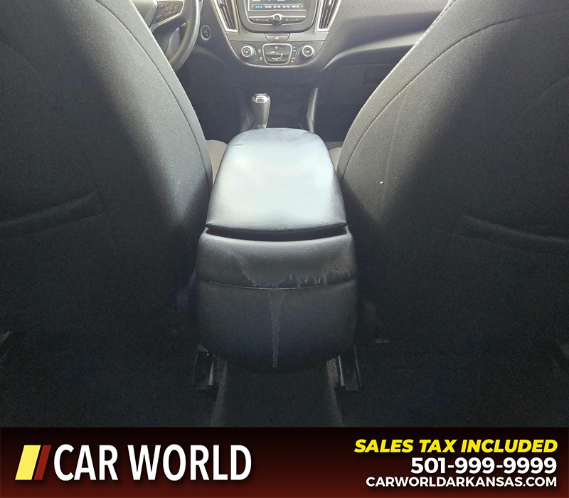 Chevrolet Malibu Vehicle Full-screen Gallery Image 19