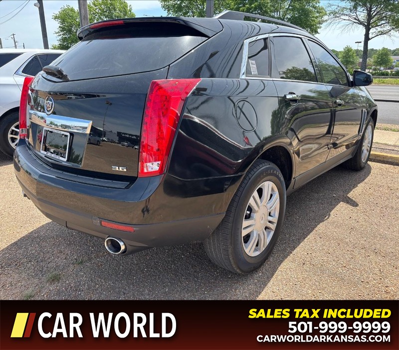 Cadillac SRX Vehicle Full-screen Gallery Image 3