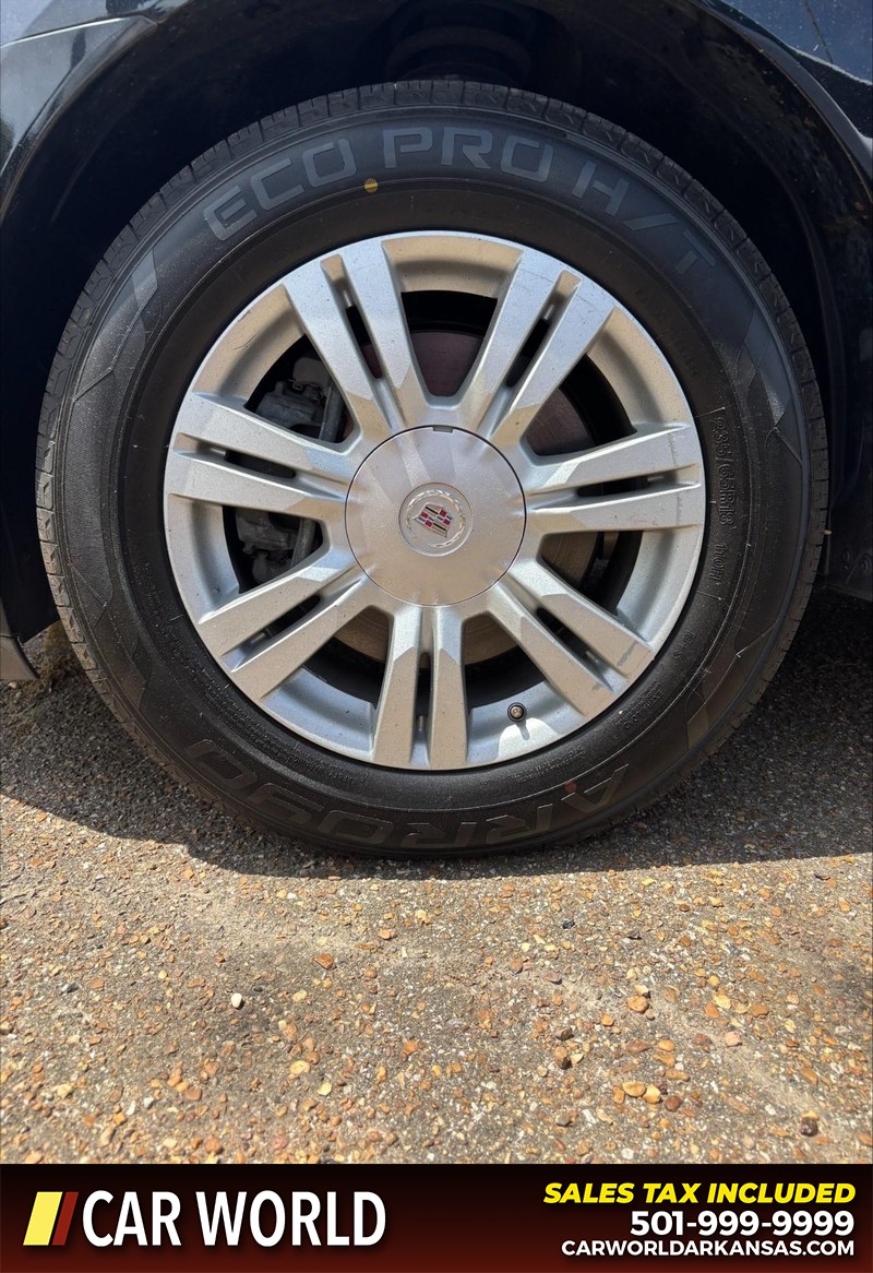 Cadillac SRX Vehicle Full-screen Gallery Image 11