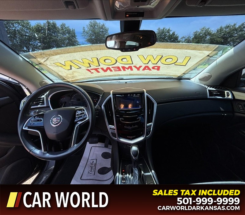 Cadillac SRX Vehicle Full-screen Gallery Image 16