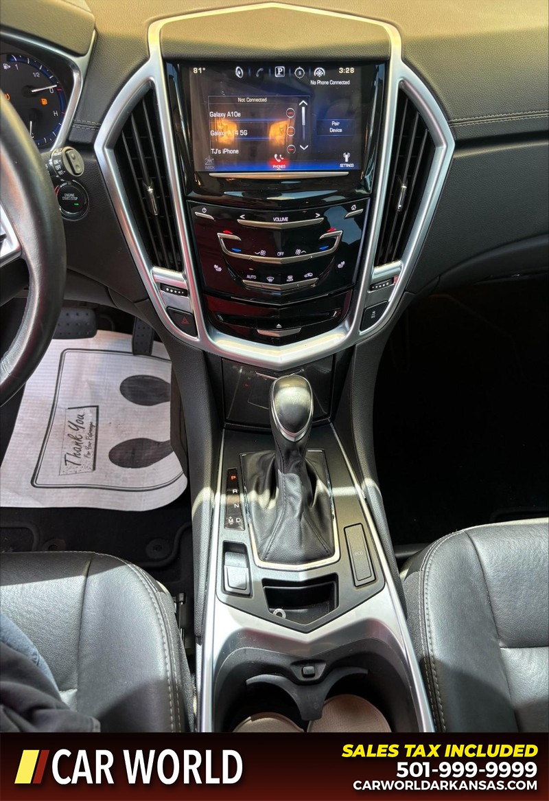 Cadillac SRX Vehicle Full-screen Gallery Image 17