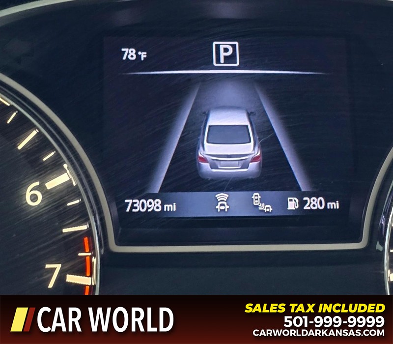 Nissan Altima Vehicle Full-screen Gallery Image 16