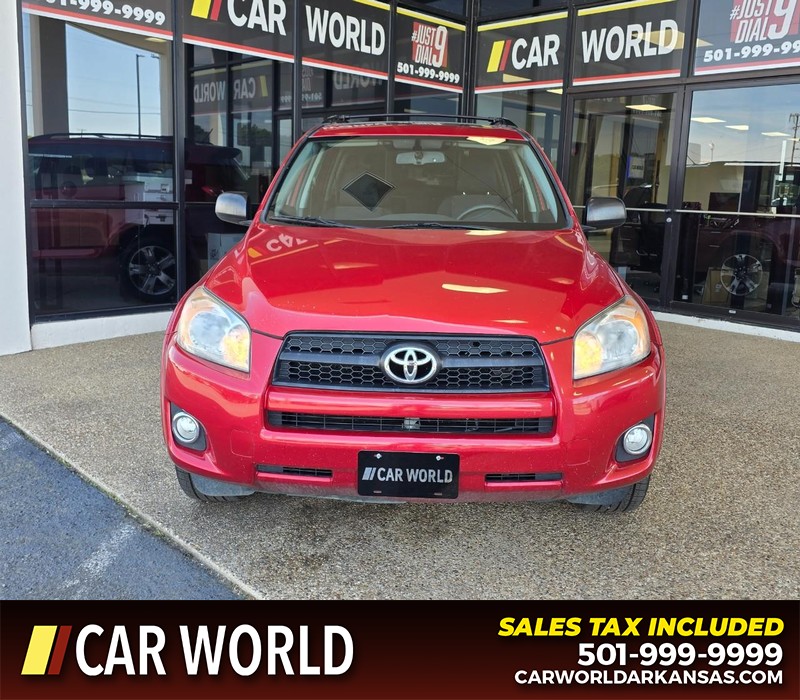 Toyota RAV4 Vehicle Full-screen Gallery Image 2