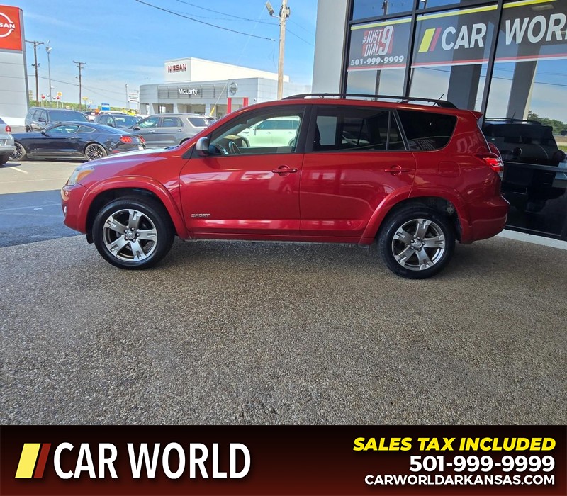 Toyota RAV4 Vehicle Full-screen Gallery Image 4