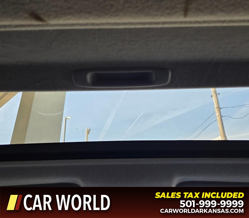 Toyota RAV4 Vehicle Full-screen Gallery Image 21