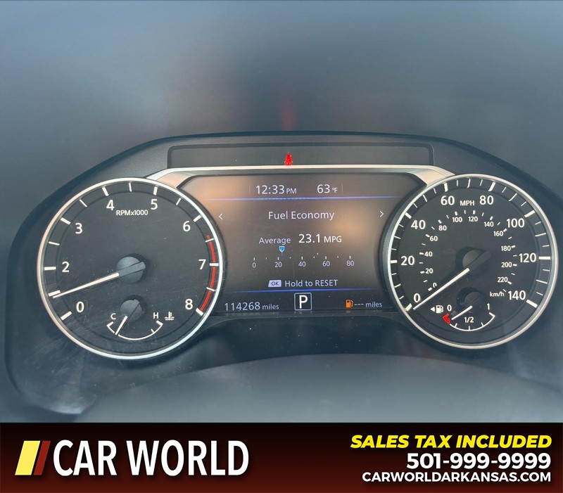 Nissan Altima Vehicle Full-screen Gallery Image 20