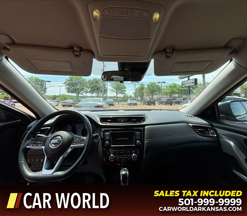 Nissan Rogue Vehicle Full-screen Gallery Image 16