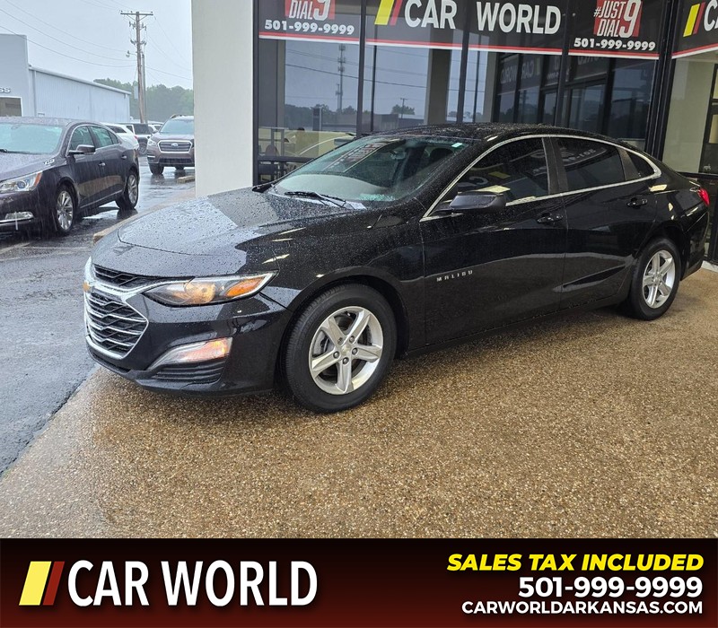 Chevrolet Malibu Vehicle Full-screen Gallery Image 3