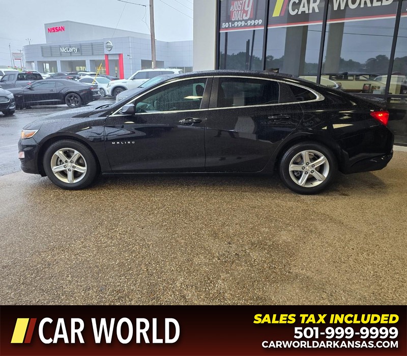 Chevrolet Malibu Vehicle Full-screen Gallery Image 4