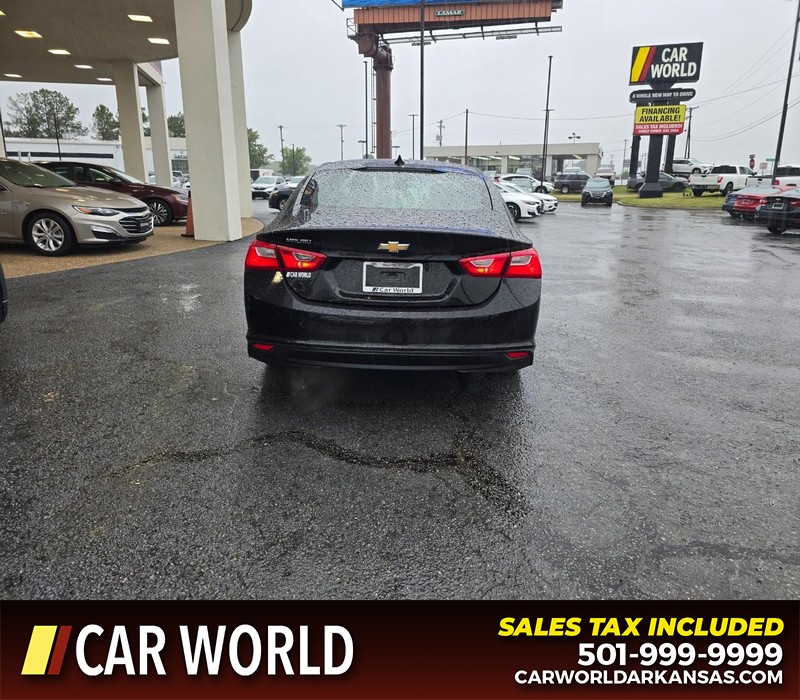 Chevrolet Malibu Vehicle Full-screen Gallery Image 5